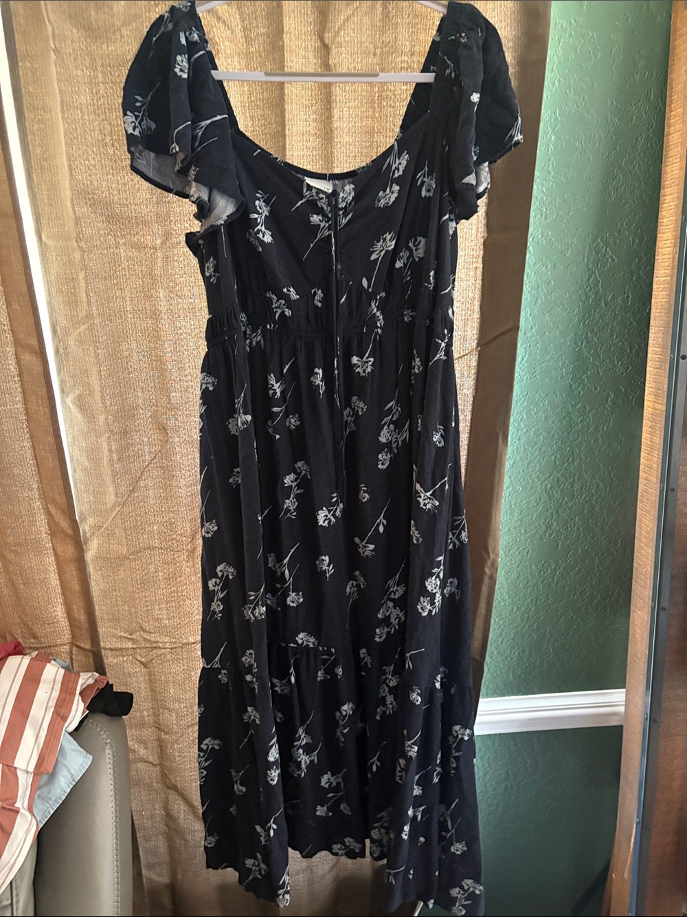 Ava & Viv Black Floral Maxi Dress with Ruffle Sleeves